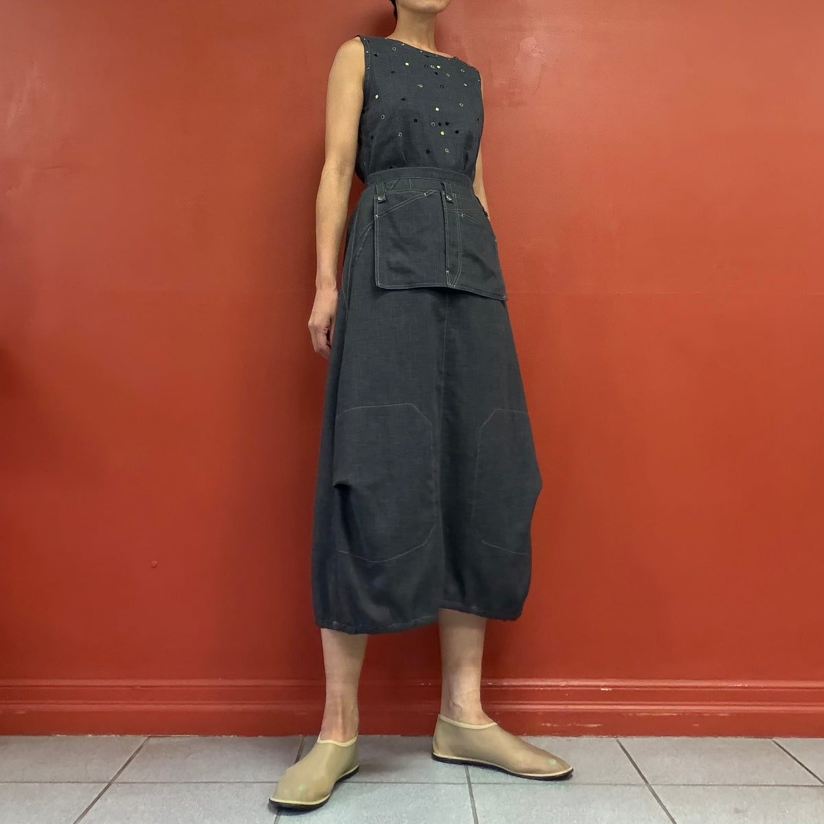 Front pocket skirt