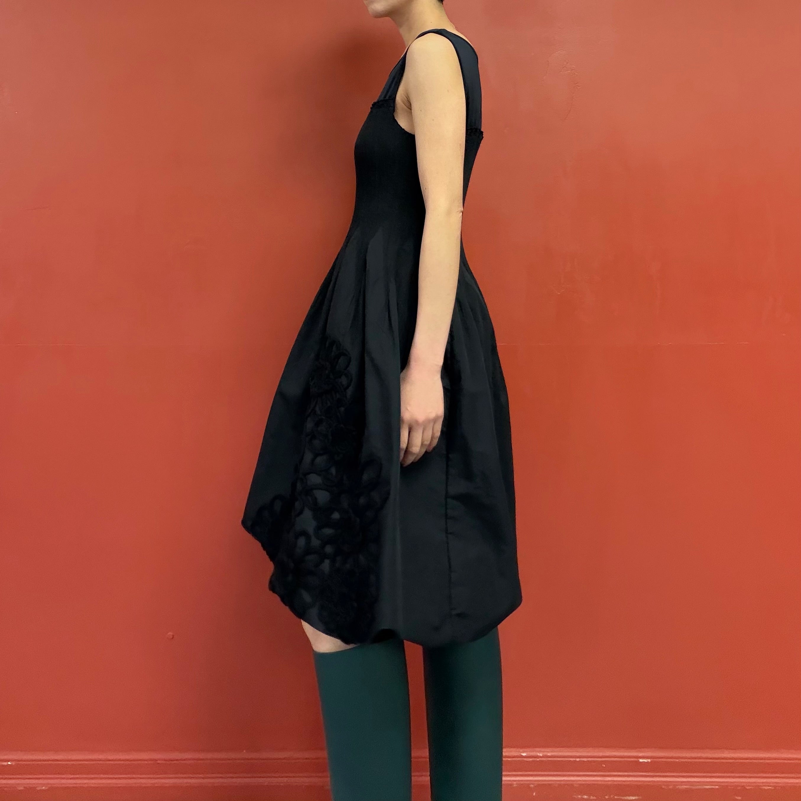 Flower embroidery bubble hem dress