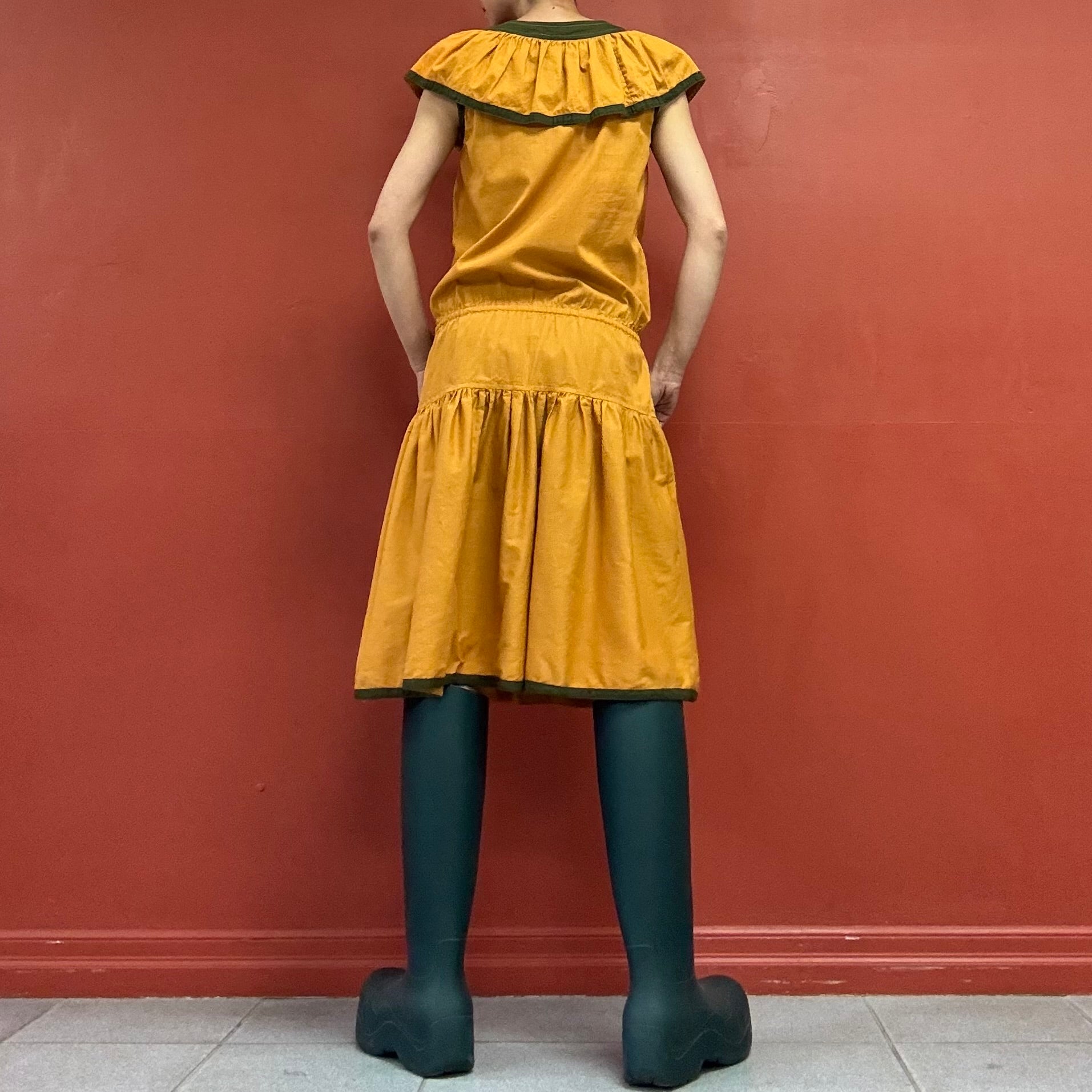 80s90s dress with big collar
