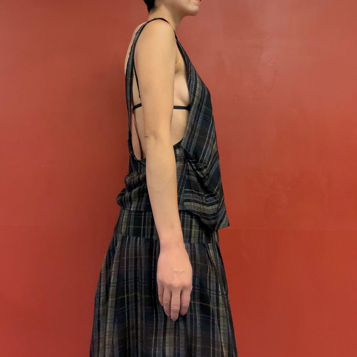 Scoop back no sleeves top