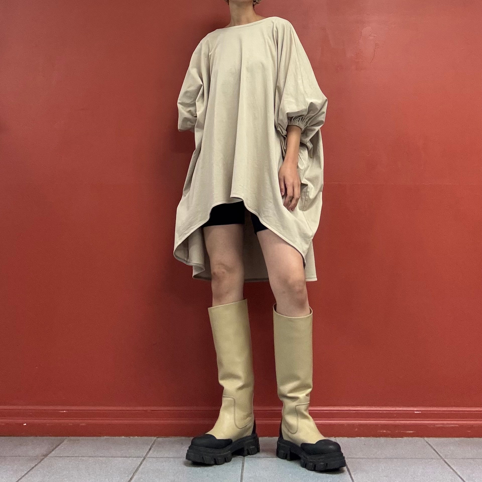 Relaxed dolman sleeves top